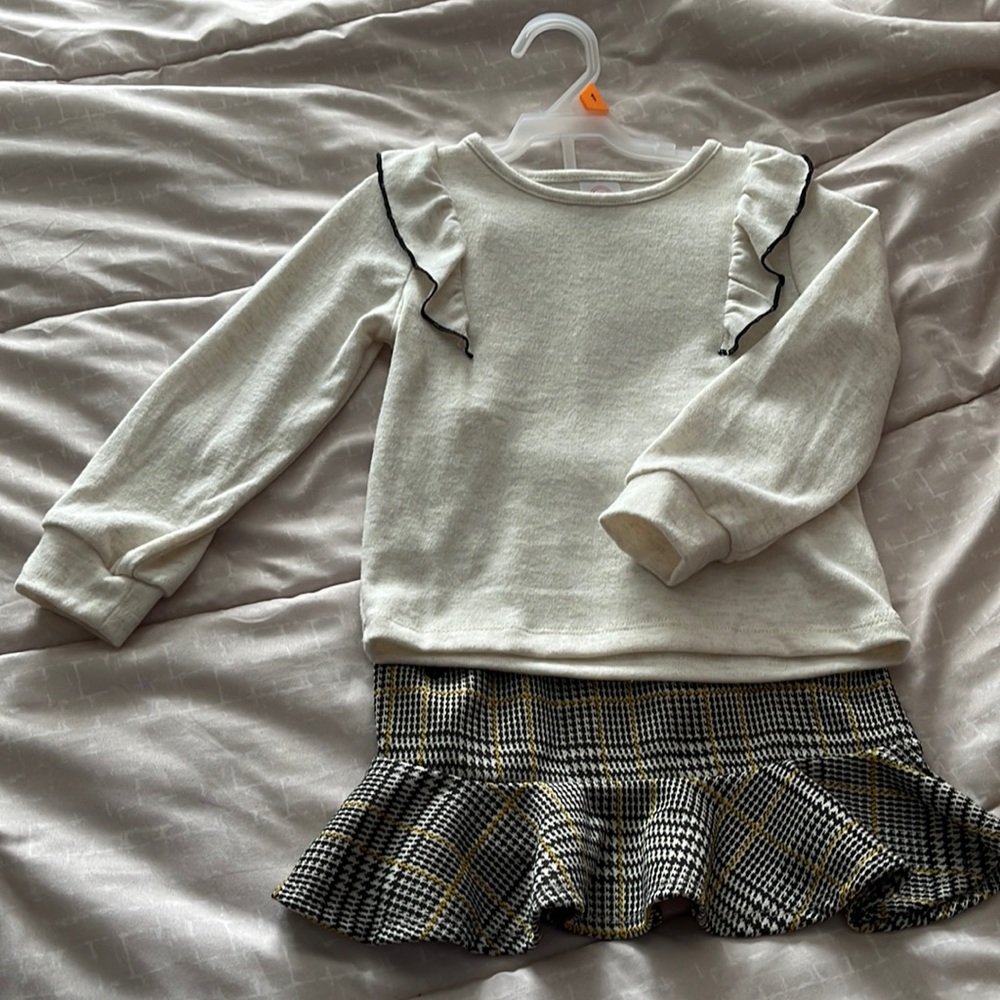 Wonder nation 4T shirt and skirt